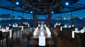 Ja Bateaux Dubai food