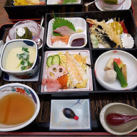 Gē Pēng Yú Zhèng food