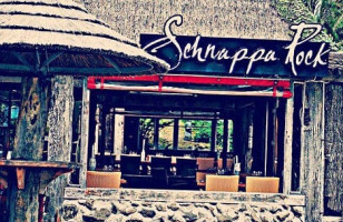 Schnappa Rock Restaurant Bar inside