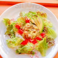 Zì Jiā Bèi Jiān Jiā Bèi Dòu の Dòu Yī＆サントス Cafe food