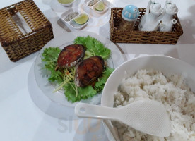 Nhà Hàng Đại Dương food