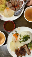 Cơm Sườn Đào Duy Từ food