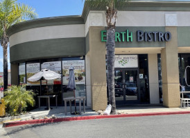 Earth Bistro outside