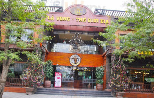 Thế Giới Bia Lã Vọng inside