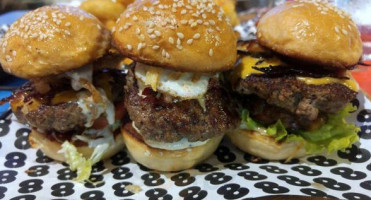 8 Cuts Burger Blends food