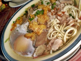 Popoy's Batchoy food