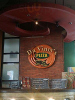 Da Vinci's Pizza inside