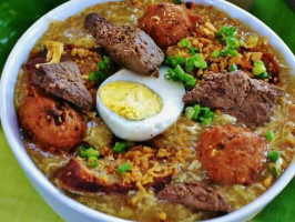Nica Sizzling Cuisine food