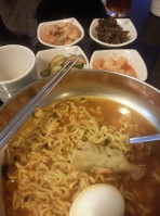 Sura 101 Korean food