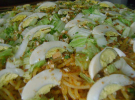 Pancit Maladon food