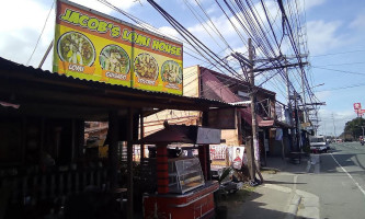 Jacob's Lomi House outside