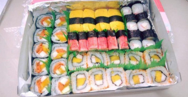 Q Makizsushi food