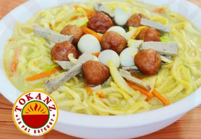 Tokanz Lapaz Batchoy food