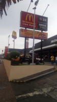 Mcdonald's Lipa Ayala outside