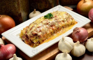 House Of Lasagna food