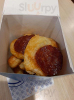 Auntie Anne's food