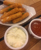 Shakey's food