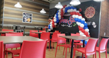 Domino's Pizza Torre Sur inside