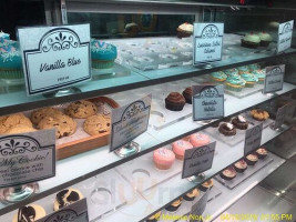 Vanilla Cupcake Bakery Trinoma food