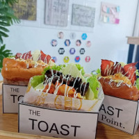 The Toast Point. food