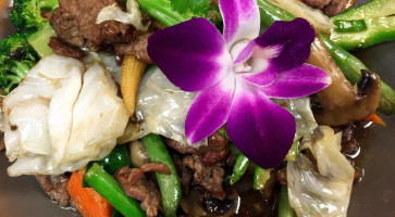 Taste Of Thai Express food