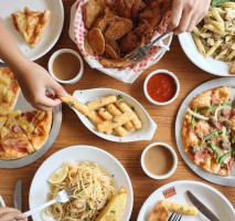 Shakey's food