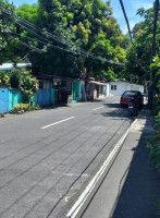 Mike Sisig outside