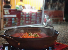 Seatwo-mactan food