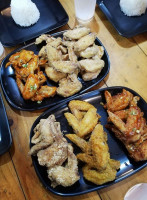 King Of Wings Bf Resort food