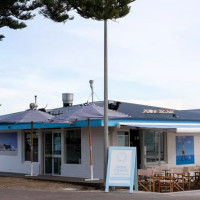 Joe's Henley Beach inside