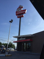 Jollibee Northwalk outside