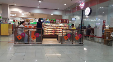 Dunkin' Donuts food