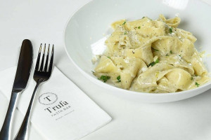 Trufa Pasta Bar food