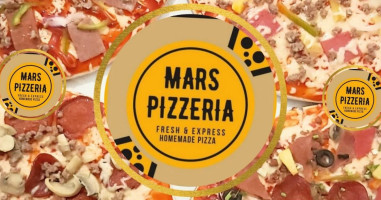 Mars Pizzeria food