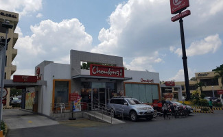 Chowking, Clark Center food