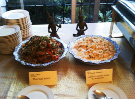 Dusit Thani food