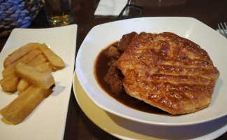 London Pub food