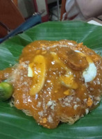 Aling Tonang's Palabok Boni Avenue food