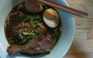 Aonang Chicken Noodle Stall food