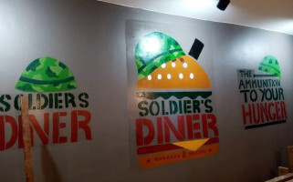 Soldier's Diner food