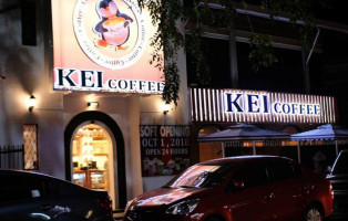 Kei Coffee outside