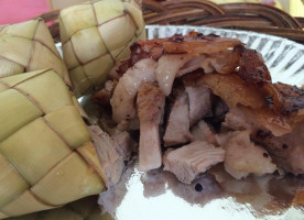 Tatang’s Extra Crispy Boneless Lechon food