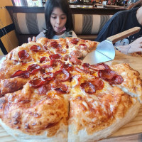 Shakeys Abad Santos food