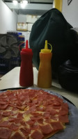 Albertos Pizza food