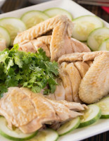 Mae’s Hainanese Chicken food