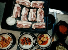 돈촌 (donchon Samgyeopsal) food