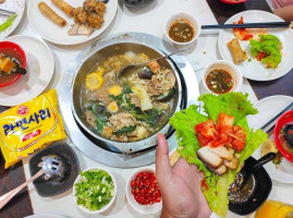 Songchu Pot Shabu-shabu food