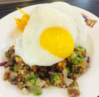 Sisig Republic food