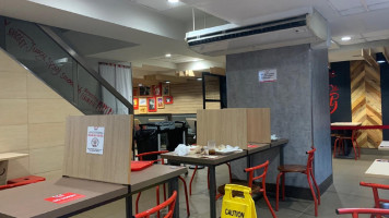 Kfc, Dapitan inside