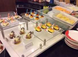 Seasons - Waterfront Manila Pavilion Hotel & Casino food